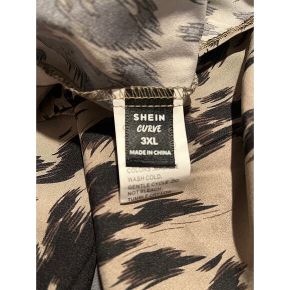 Shein Curve Short Sleeve Blouse Animal Leopard Print Plus Size 3XL - Picture 3 of 3